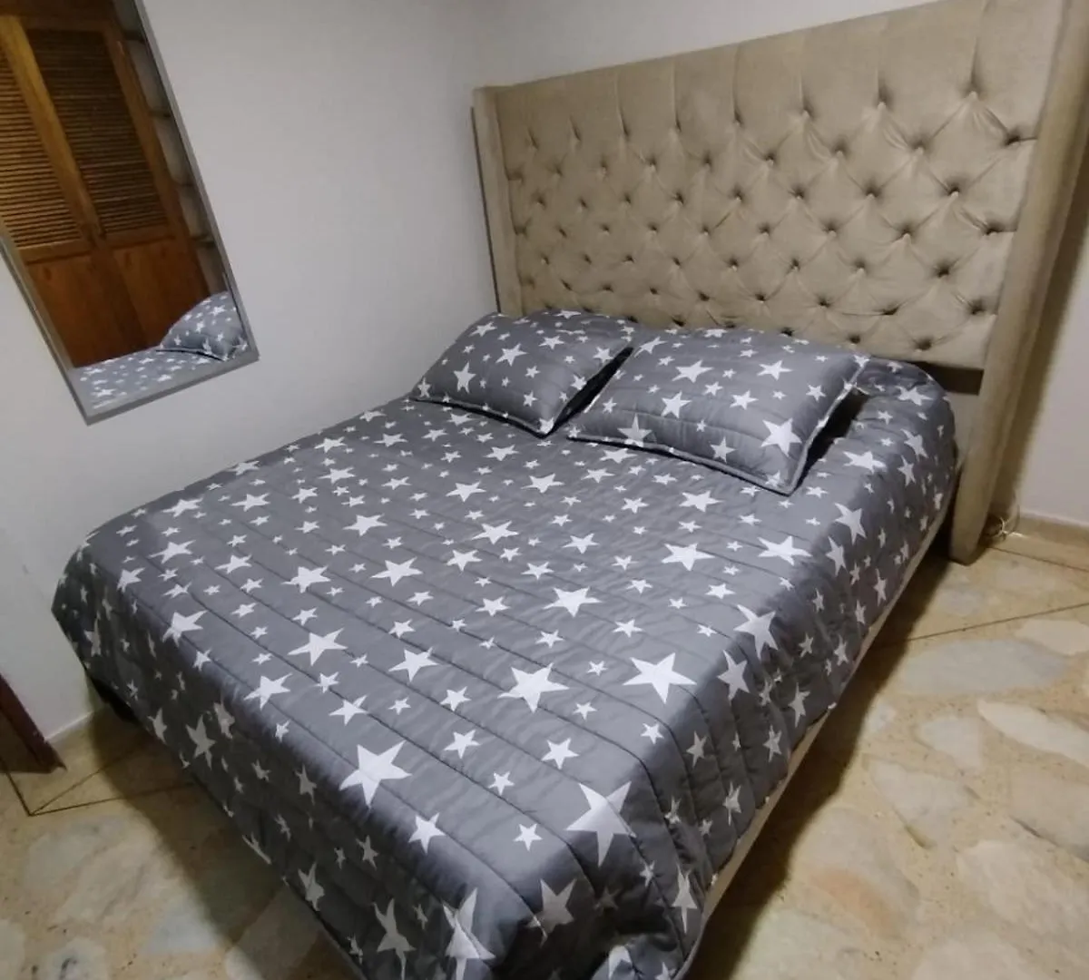Διαμέρισμα Apartamento Cerca Al Estadio Μεντεγίν