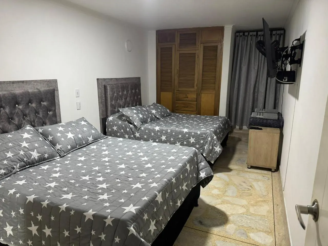 Apartamento Cerca Al Estadio Μεντεγίν 0*,  Κολομβία